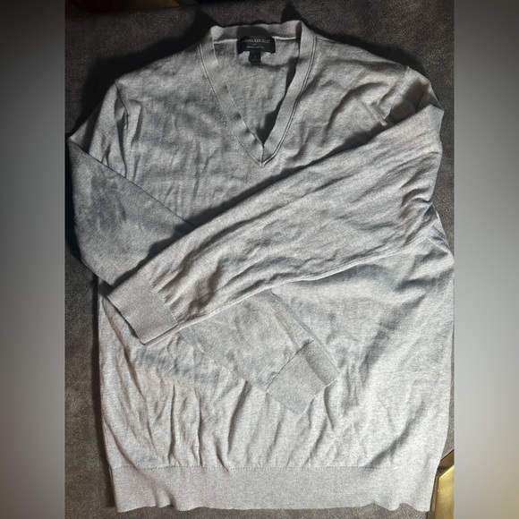 BANANA REPUBLIC Gray Premium Luxe Yarn V-Neck Cotton Cashmere Sweater Men L - Picture 6 of 6